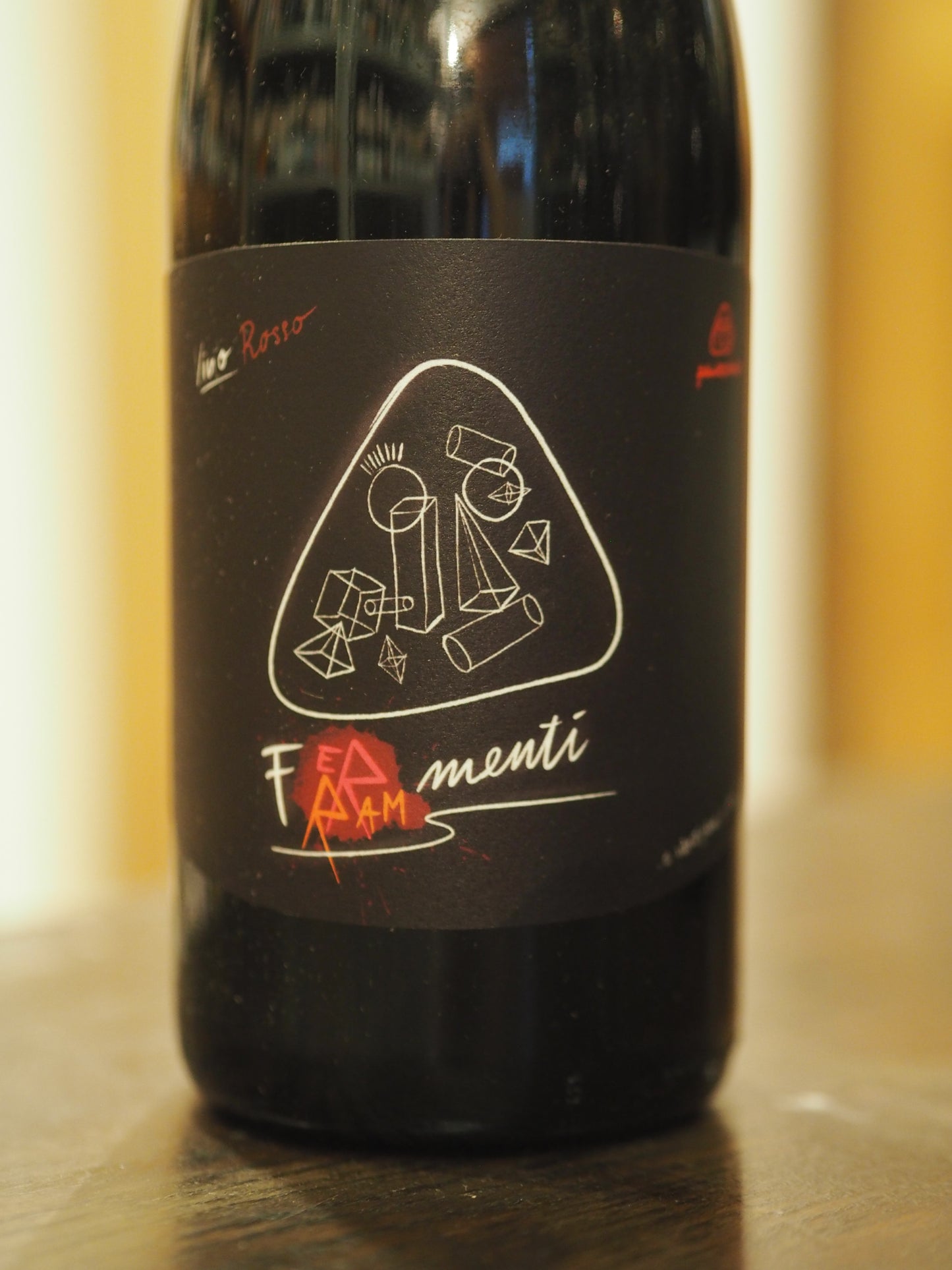 パーネヴィーノ　Fermenti o Frammenti 　フェルメンティ オ フラッメンティ　2022　赤