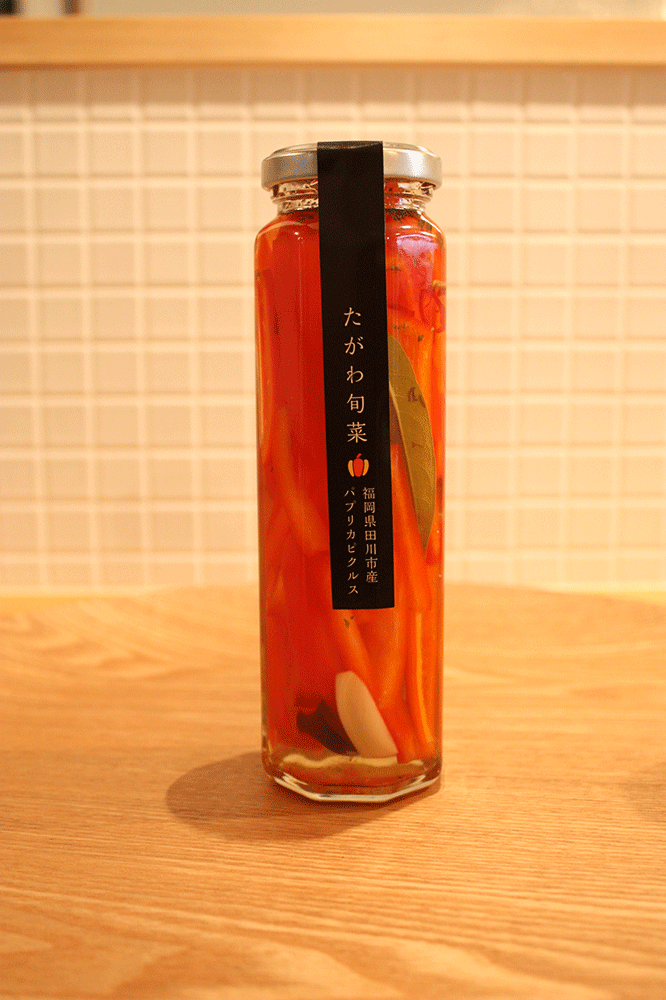 pickles-tall-red